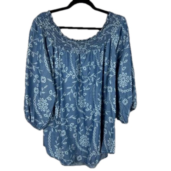The Pioneer Woman Tops - The Pioneer Woman Floral Chambray Embroidered Top XL Blue